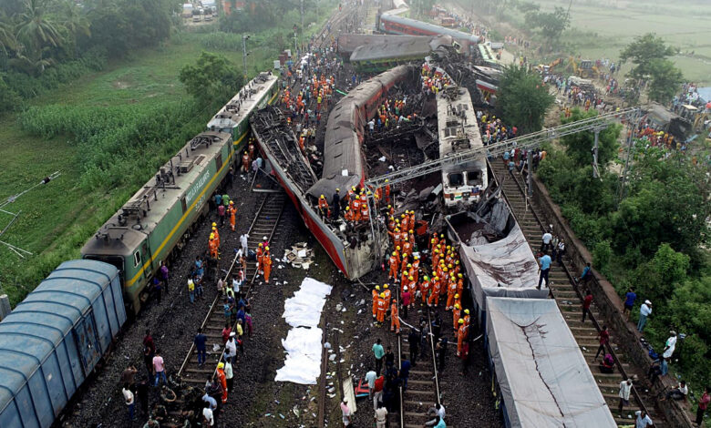 Tragic Horrifying Train Accident: Coromandel Express Collision - Inventiva